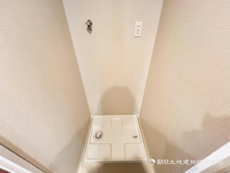 ランドリースペース 【トイレ】温水洗浄便座を使用することで肌を守れるのはメリットです。