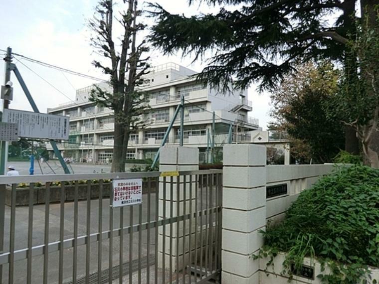 小学校 横浜市立石川小学校