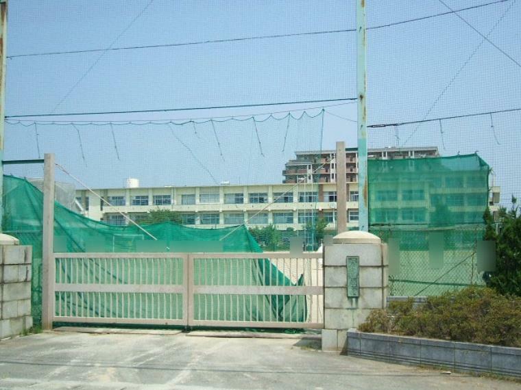 岩倉中学校（約2,920m）