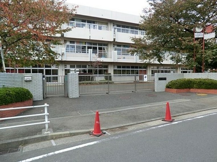 小学校 横浜市立いぶき野小学校