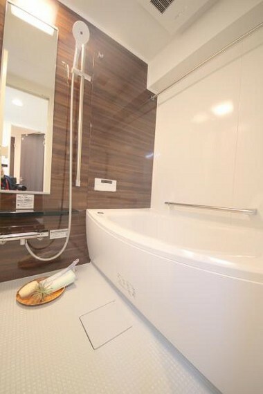 ■1216サイズの浴室、追炊き機能＆浴室換気乾燥暖房機付き