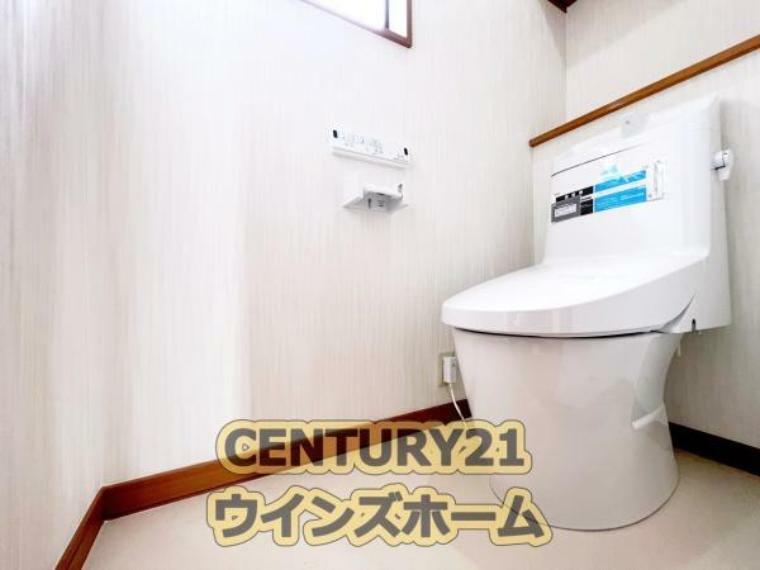 トイレ ～新規交換済～いつでも快適に使える温水洗浄便座を設置！使用後はスッキリ爽快！