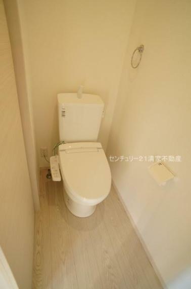 トイレ 2号棟:温水洗浄便座付きトイレ！（2024年01月撮影）