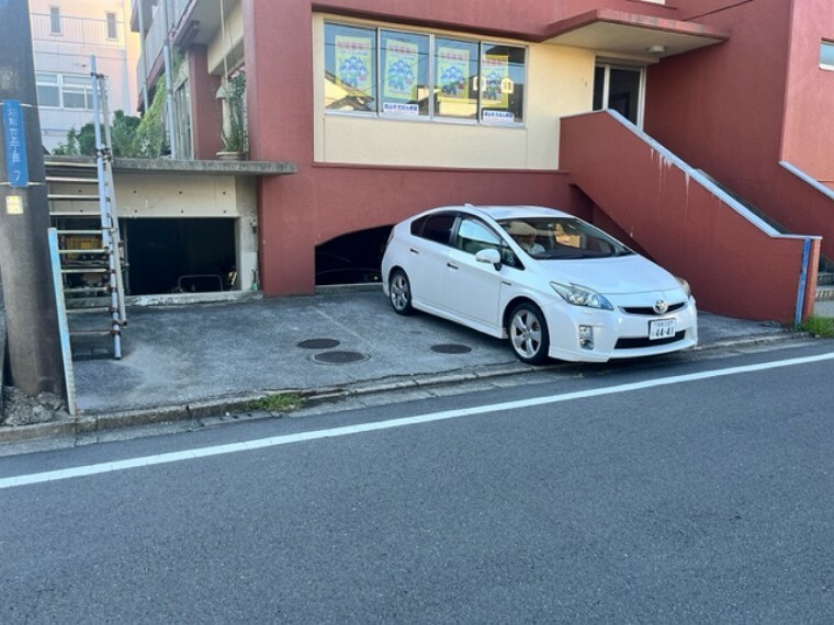 敷地内駐車場