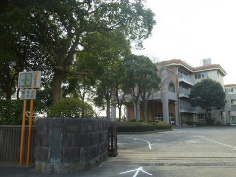 中学校 富里北中学校　880m