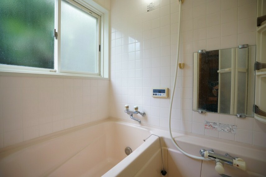浴室 明るいバスルーム！
