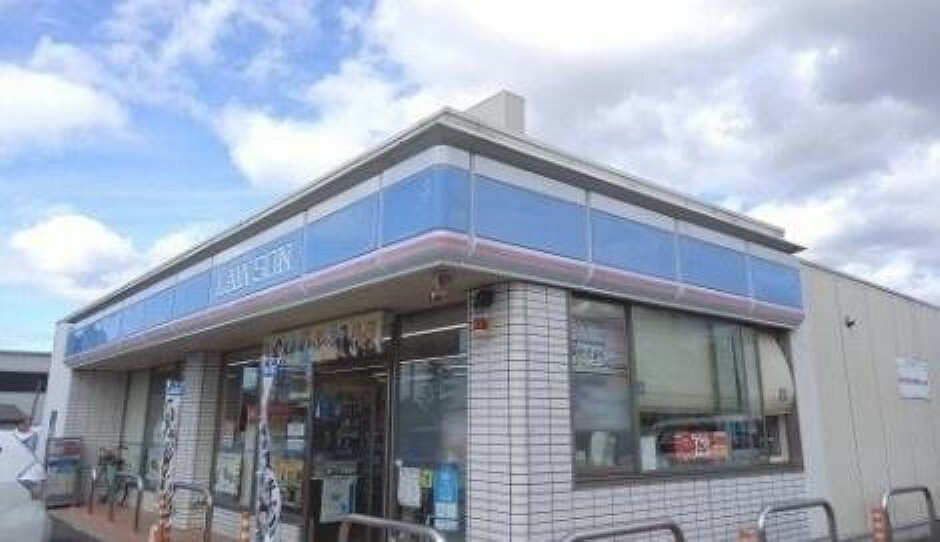 コンビニ ローソン堺檜尾店