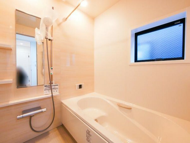 浴室 【B号棟浴室】1坪タイプの広々バスルーム　浴室暖房乾燥機能付き