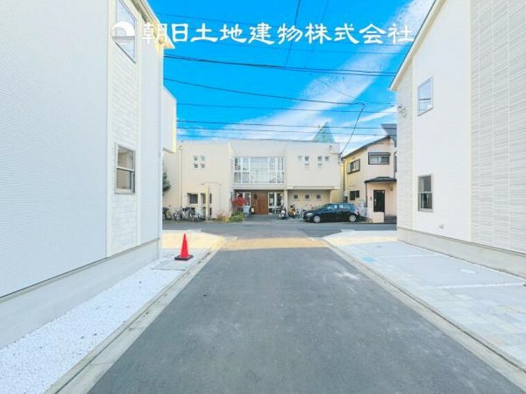 現況写真 【前面道路＋現地写真】