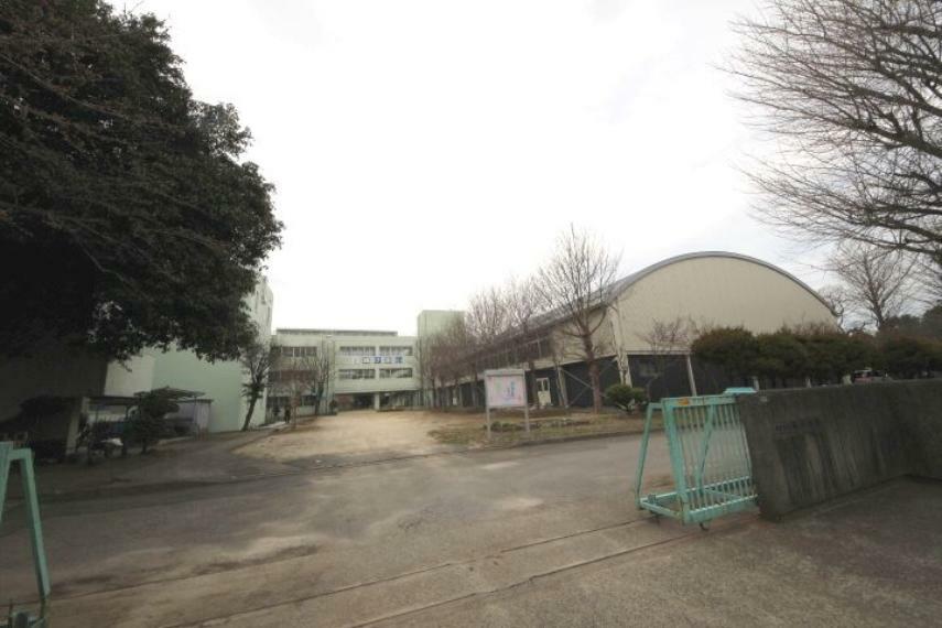 小学校 【小学校】新座市立栄小学校まで550m