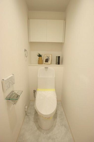 トイレ ■いつでも衛生的なシャワー付きトイレ
