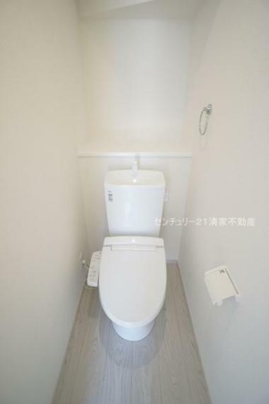 トイレ 3号棟:温水洗浄便座付きトイレ！（2024年01月撮影）