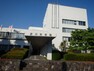 役所 【愛川町役場】　 役場は駐車場が広く、建物内も部署がわかりやすくなっており、利用しやすい造りになっています。