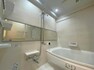 浴室 浴室の壁は今ご希望の多いマグネット対応タイプで浮かせる収納が使えます！