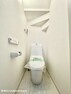 トイレ 普段使う箇所だからこそ手入れのしやすいデザインを採用。