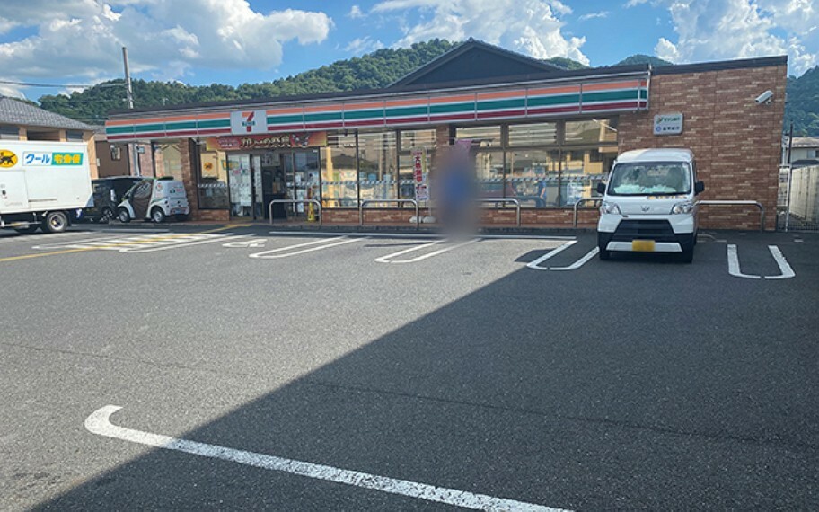 コンビニ セブンイレブン能登川垣見店