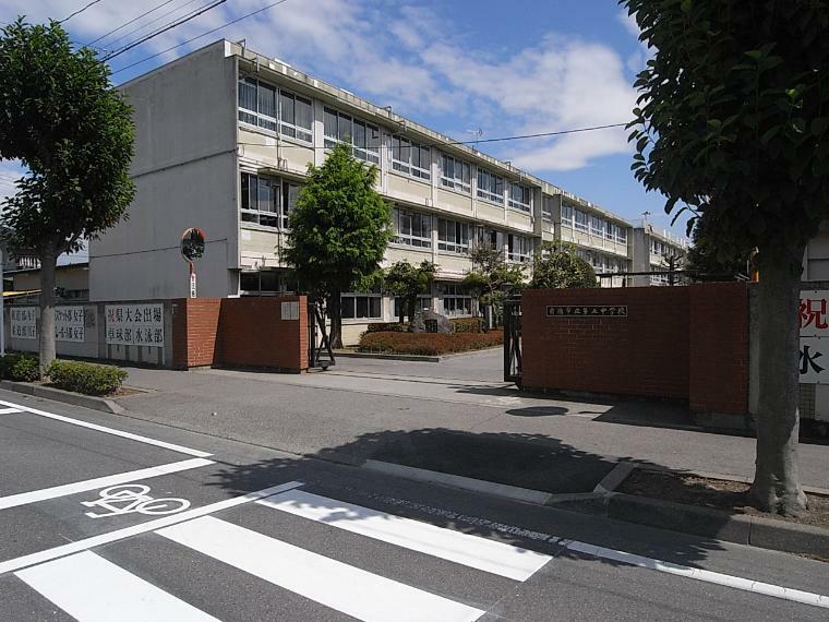 中学校 【中学校】前橋市立　第五中学校まで620m