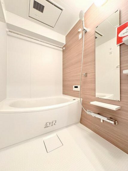 浴室 ■日々の疲れを癒すユニットバスは高級感のある空間！