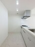 キッチン 多彩でゆとりある収納設計が、快適なクッキングと美しいキッチン空間を演出します。