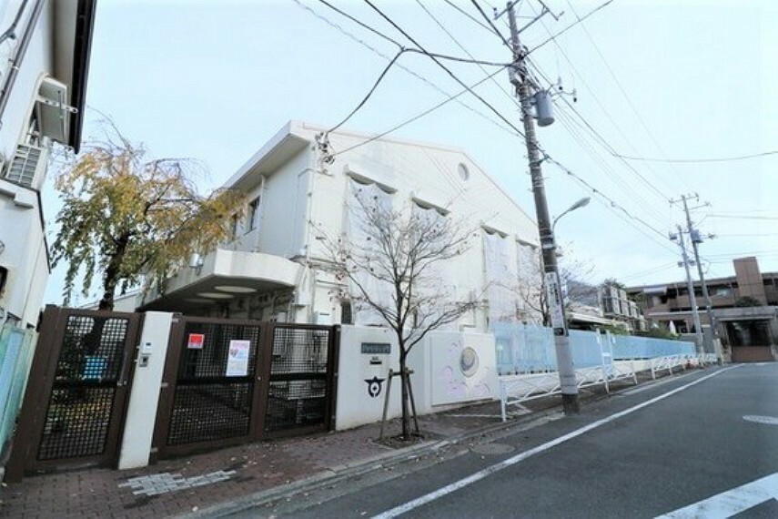 幼稚園・保育園 通学路は穏やかな住宅街の中の道なので、お子さんの通学も安心。