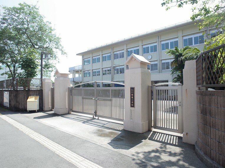 宮崎大学教育学部附属小学校まで40m