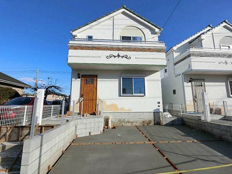 現況外観写真 子育て環境にはぴったりな落ち着いた雰囲気の閑静な住宅地