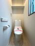 トイレ そのゆったりとした空間には洗練されたデザインのウォシュレット付きトイレを装備！