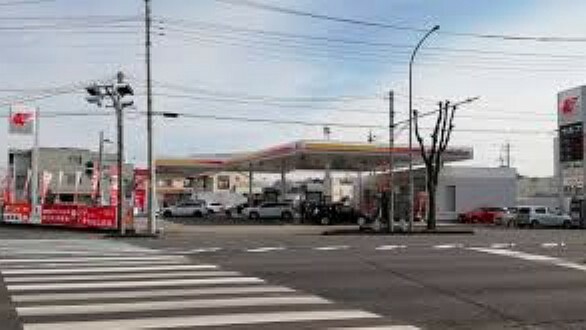 【ガソリンスタンド】出光リテール販売（株）北関東カンパニー セルフ鶴ヶ島SSまで942m