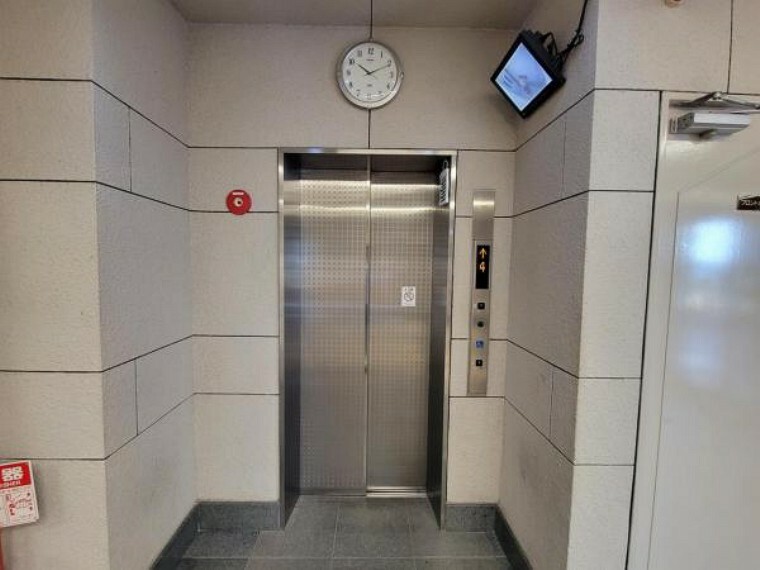 防犯カメラ付エレベーター完備