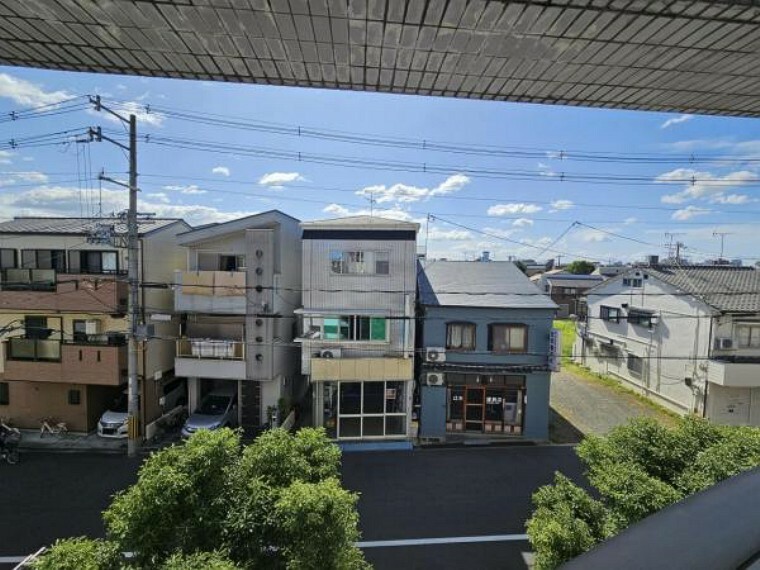 眺望 戸建が並ぶ街並みなので開放感がありますね！