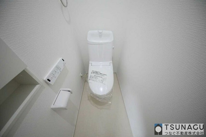 トイレ 1階のトイレと同じくペーパーホルダー、タオルホルダー完備しています！