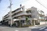 外観写真 【現地】 JR甲子園口駅から徒歩20分、阪神武庫川駅から徒歩23分の立地です。昭和61年築の総戸数29戸のマンションです。4階建て2階南向き3LDK住戸のご紹介です。