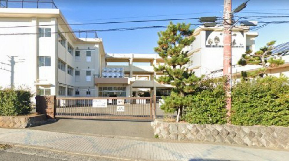 【小学校】平塚市立花水小学校まで640m