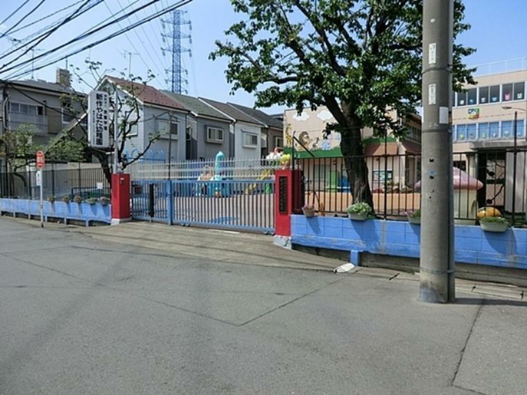 幼稚園・保育園 川崎たまがわ幼稚園 川崎たまがわ幼稚園では、幼児教育の一環として、月・火・木・金曜日の4日間、給食を実施しています。