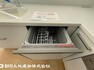 キッチン 食後の後片付けに便利な、食器洗い乾燥機を装備しています。