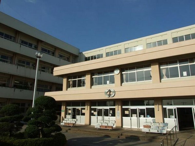 小学校 徒歩9分。船橋市立二和小学校