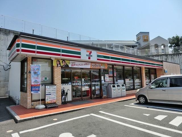 コンビニ セブンイレブン八幡浅川1丁目店