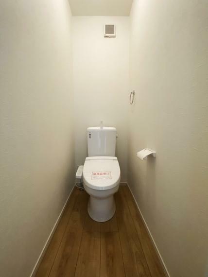トイレ 2階　トイレ