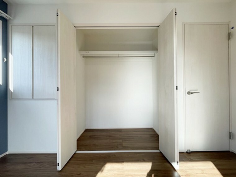 収納 個室のクロゼット、リビングダイニングキッチン・廊下の物入など「使うところにしまえる」を設計