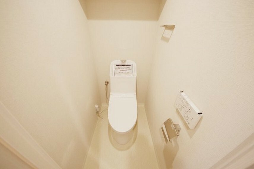 トイレ いつもきれいで、さわやか。お掃除の手間を省いて楽々ウォシュレットトイレです