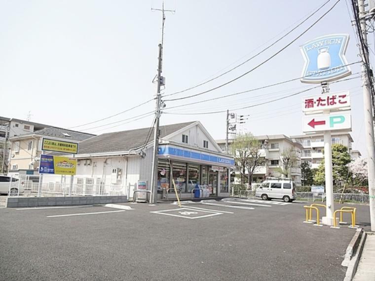 コンビニ ローソン志木ニュータウン店