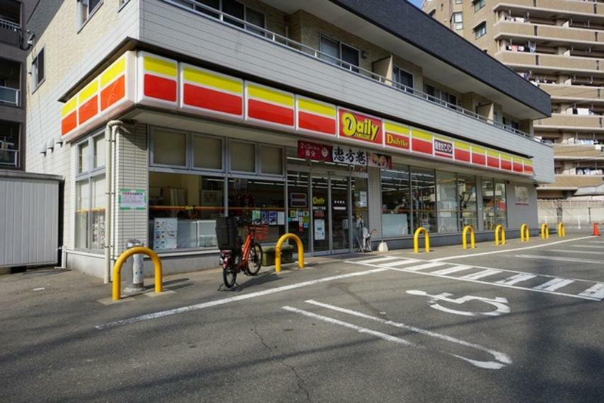 コンビニ デイリーヤマザキ　香椎2丁目店