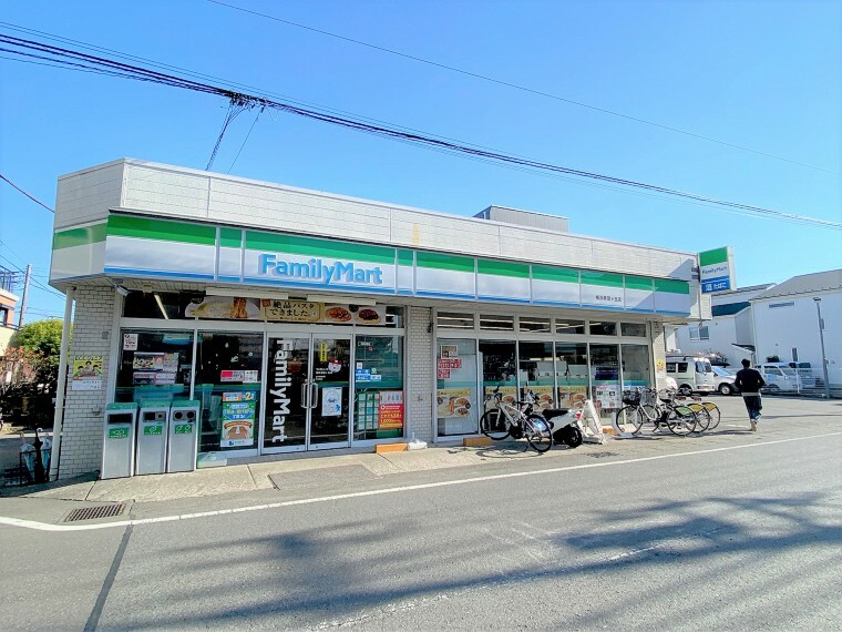 ファミリーマート横浜希望ヶ丘店