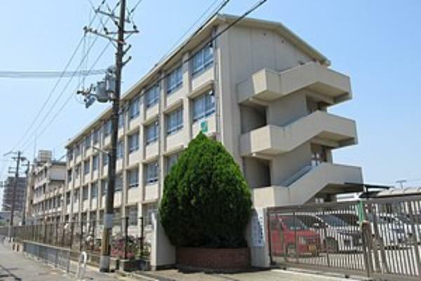 【小学校】堺市立三宝小学校まで705m（約705m）