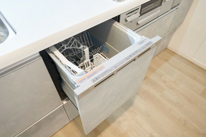 キッチン 【食洗機】後片付けもラクラク、環境にも優しいビルトイン食器洗浄乾燥機。