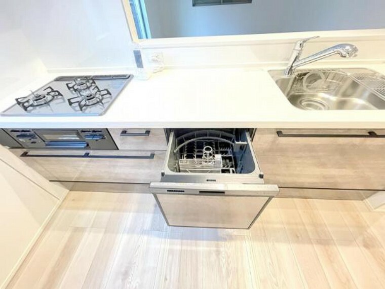キッチン ■毎日の食器洗いもラクラクな食洗機付き！
