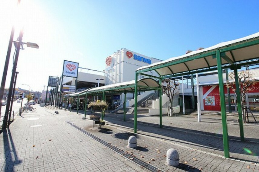 ショッピングセンター スーパー三和　鶴川店　距離約500m