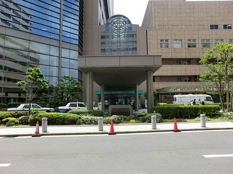 公立大学法人横浜市立大学附属市民総合医療センター（約1,270m）