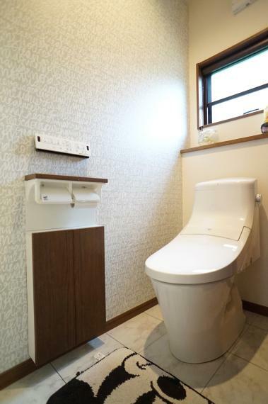 トイレ 1階　温水洗浄便座