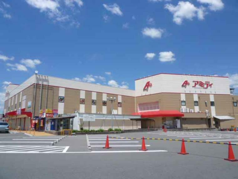 【ショッピングセンター】アミティ 亀岡ショッピングセンターまで1205m